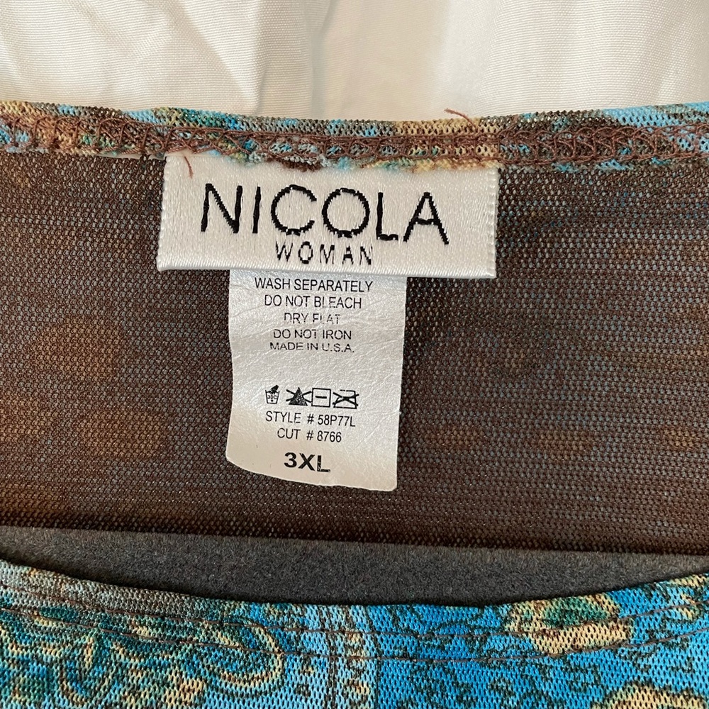 Nicola Woman Turquoise and Brown Paisley‎ Blouse - Picture 7 of 8